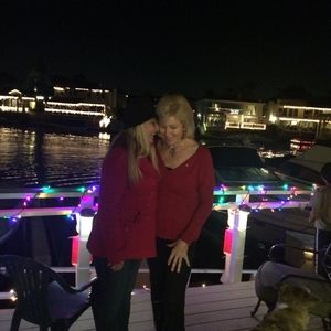 Meet your Posher, Sharon